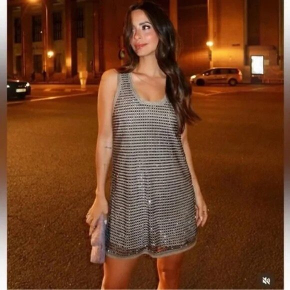 NWT & Rare Zara Linen Studded Mini Dress Large - Picture 2 of 10